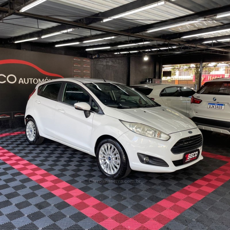 FIESTA 1.6 TITANIUM HATCH 16V FLEX 4P AUTOMÁTICO - 2014 - PASSO FUNDO