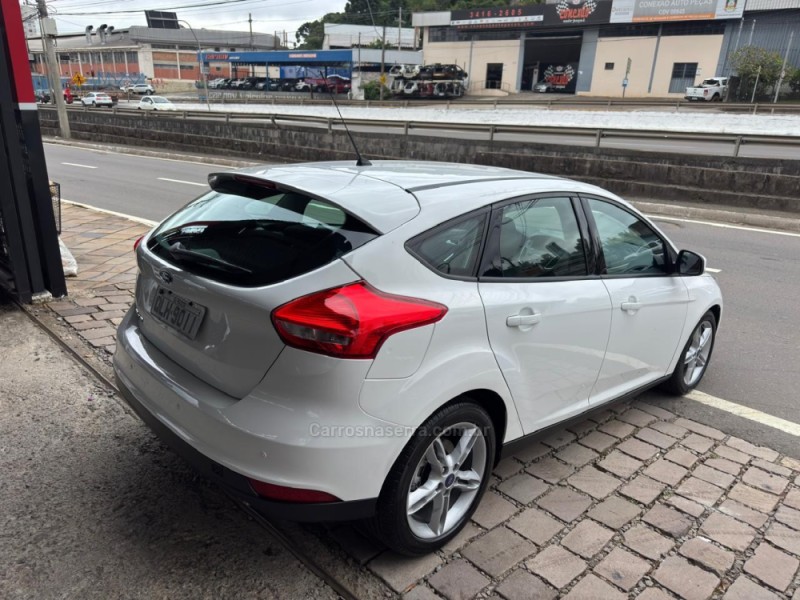 FOCUS 1.6 SE 8V FLEX 4P MANUAL - 2017 - CAXIAS DO SUL