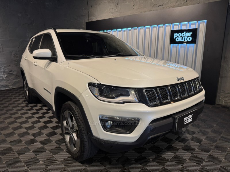 COMPASS 2.0 16V DIESEL LONGITUDE 4X4 AUTOMÁTICO - 2018 - FARROUPILHA