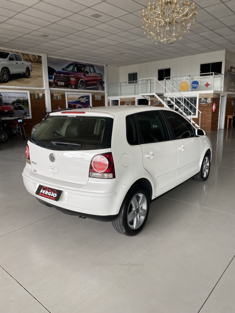 POLO 1.6 MI 8V FLEX 4P MANUAL - 2012 - PAROBé