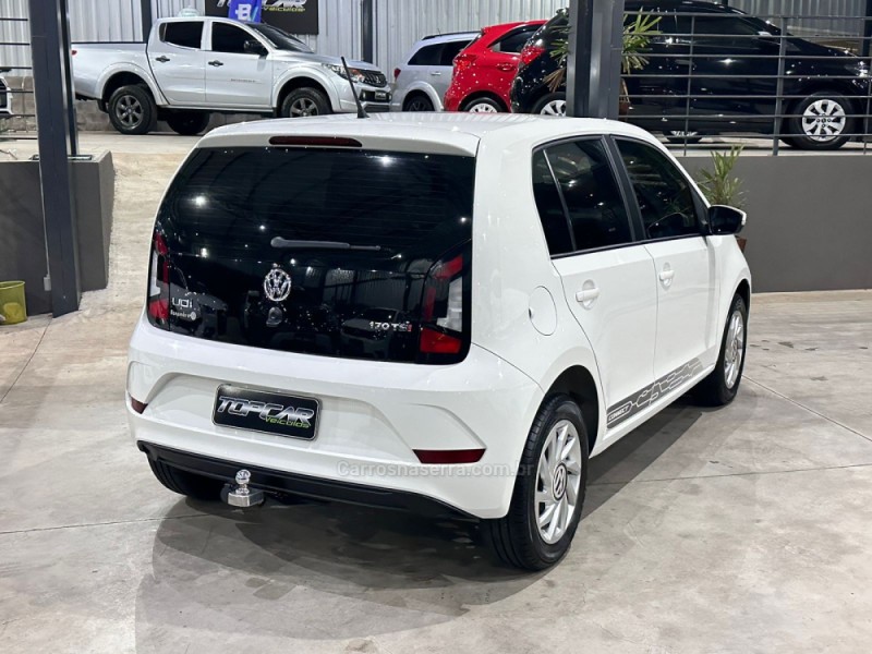 UP 1.0 TSI CONNECT 12V TOTAL FLEX 4P MANUAL - 2020 - CAMPO BOM