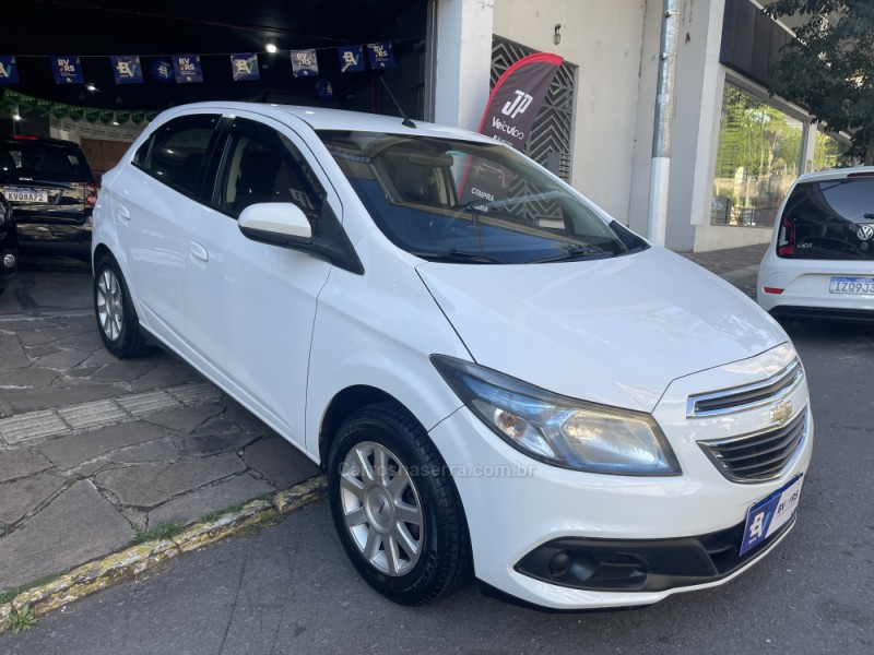 ONIX 1.4 MPFI LT 8V FLEX 4P MANUAL - 2015 - BENTO GONçALVES