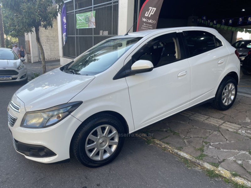 ONIX 1.4 MPFI LT 8V FLEX 4P MANUAL - 2015 - BENTO GONçALVES