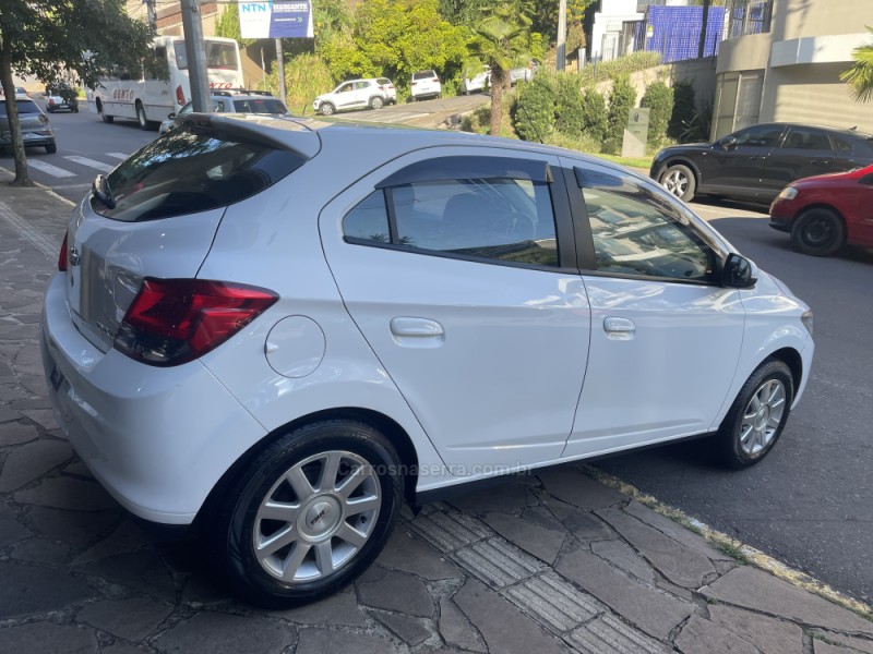 ONIX 1.4 MPFI LT 8V FLEX 4P MANUAL - 2015 - BENTO GONçALVES