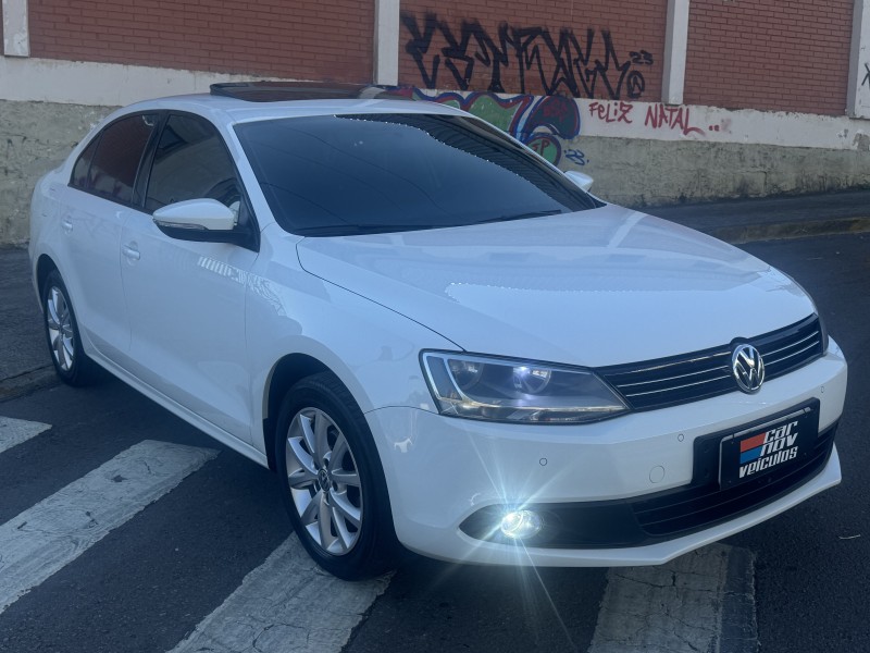 JETTA 2.0 COMFORTLINE FLEX 4P TIPTRONIC - 2014 - CAXIAS DO SUL