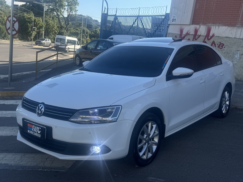 JETTA 2.0 COMFORTLINE FLEX 4P TIPTRONIC - 2014 - CAXIAS DO SUL