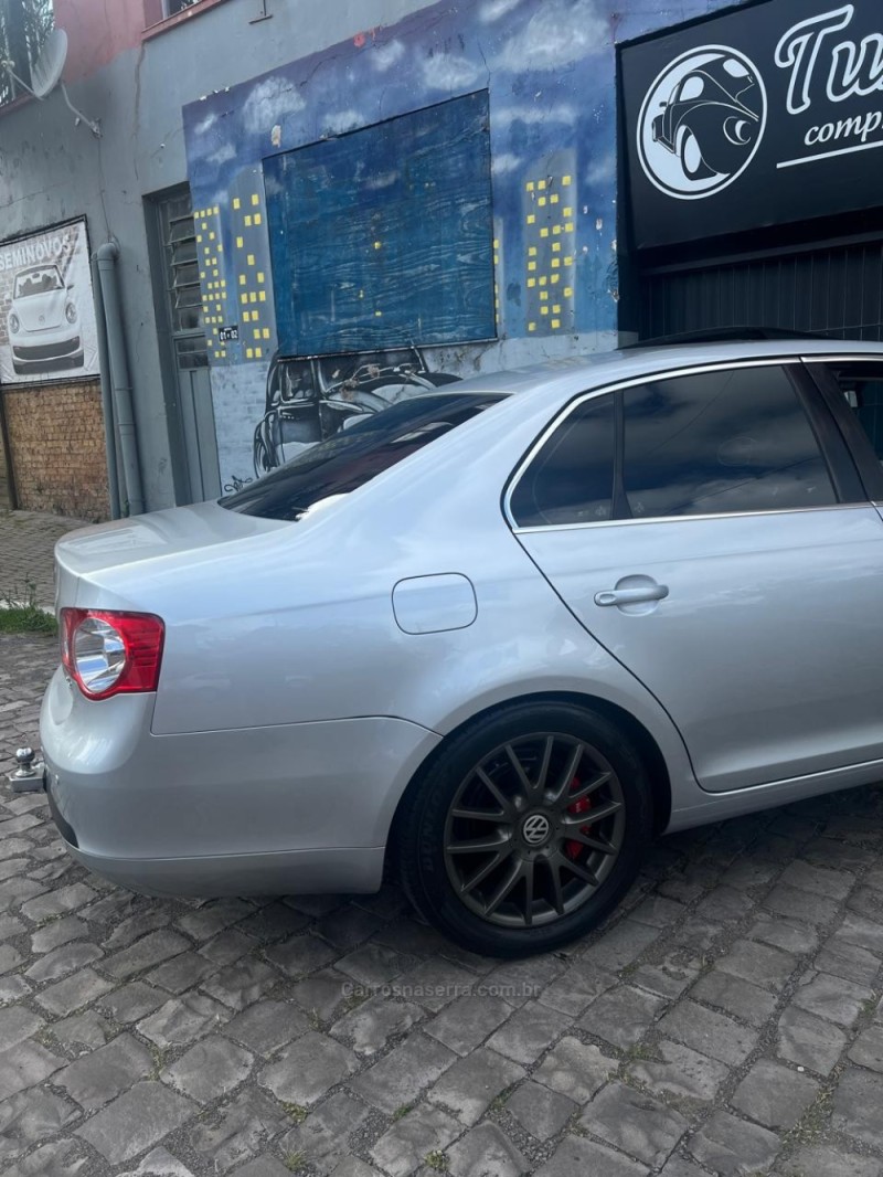 JETTA 2.5 I 20V 150CV GASOLINA 4P TIPTRONIC - 2007 - CAXIAS DO SUL