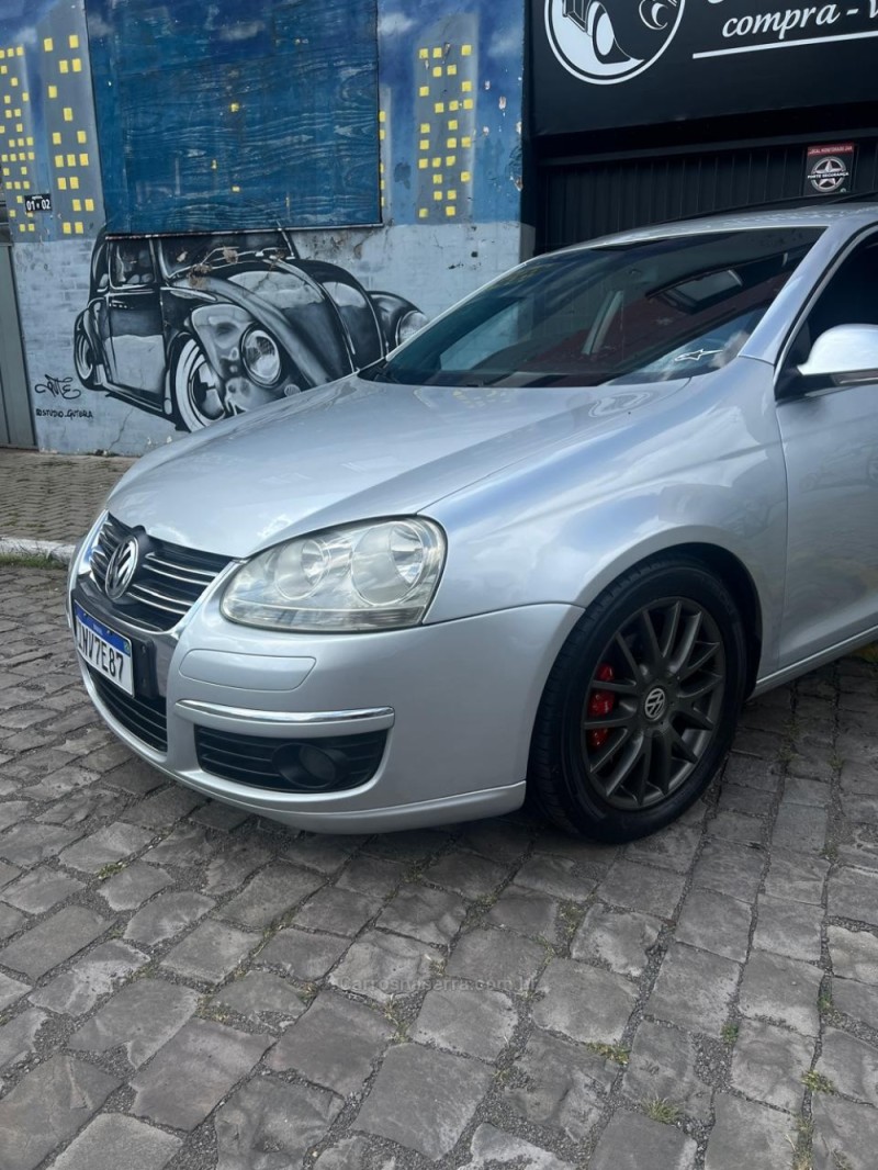 JETTA 2.5 I 20V 150CV GASOLINA 4P TIPTRONIC - 2007 - CAXIAS DO SUL