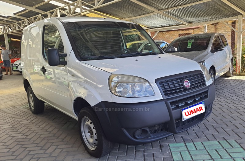 DOBLÓ 1.4 MPI CARGO FLEX 2P MANUAL - 2015 - GARIBALDI