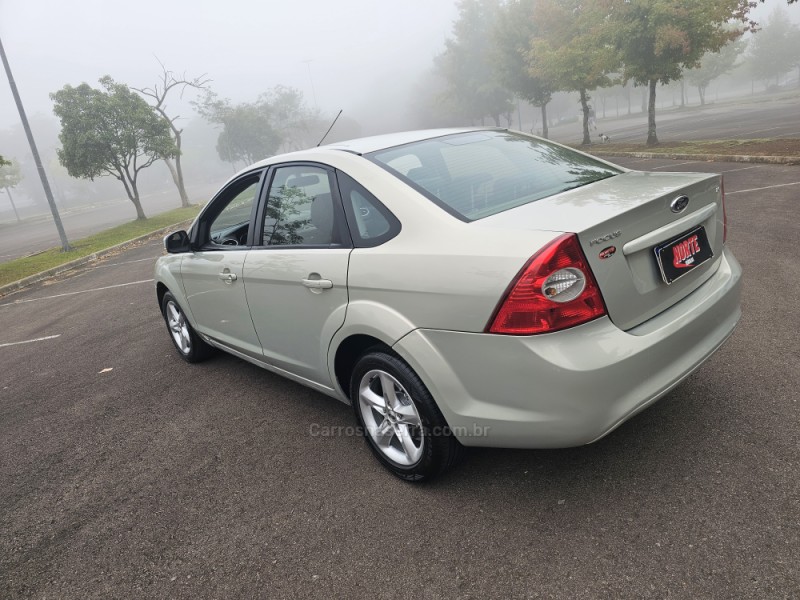 FOCUS 2.0 GLX SEDAN 16V FLEX 4P MANUAL - 2011 - BENTO GONçALVES