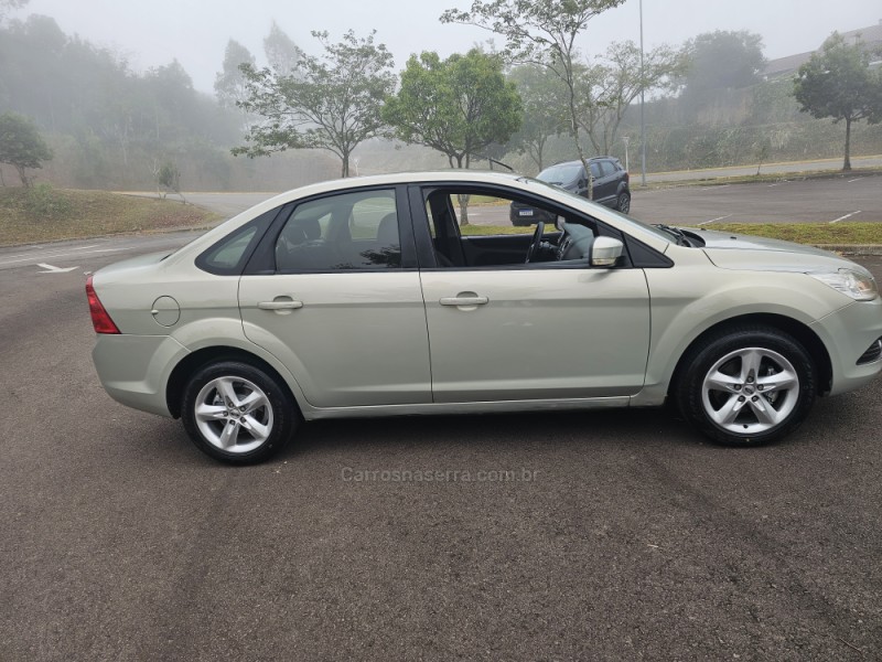 FOCUS 2.0 GLX SEDAN 16V FLEX 4P MANUAL - 2011 - BENTO GONçALVES