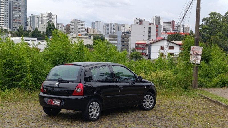 CLIO 1.0 CAMPUS 16V FLEX 2P MANUAL - 2011 - CAXIAS DO SUL