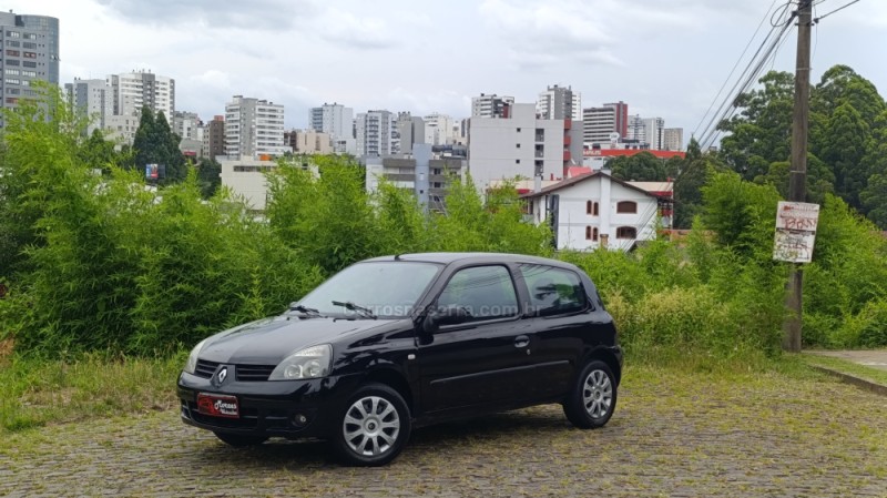 CLIO 1.0 CAMPUS 16V FLEX 2P MANUAL - 2011 - CAXIAS DO SUL