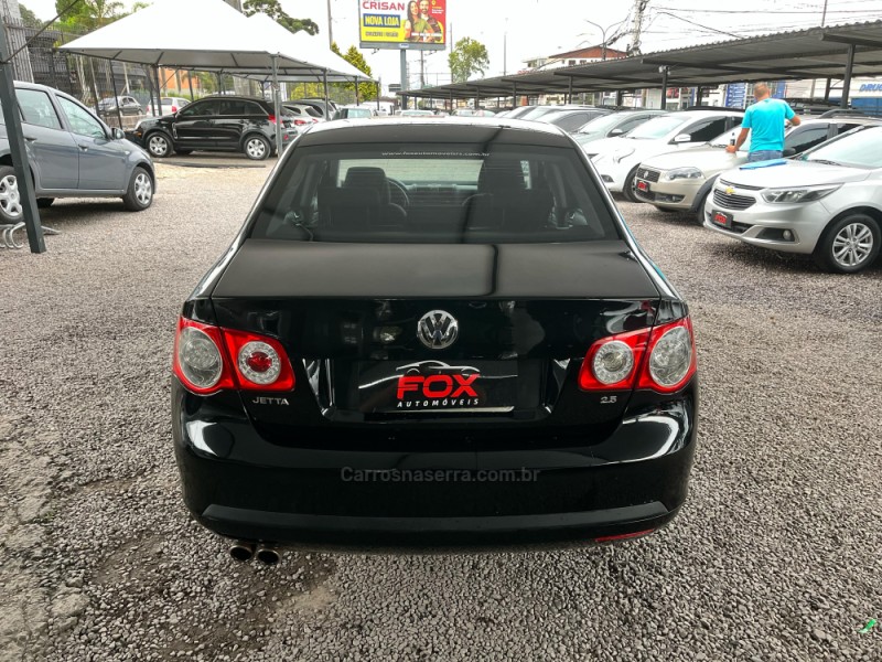 JETTA 2.5 I 20V 150CV GASOLINA 4P TIPTRONIC - 2007 - CAXIAS DO SUL