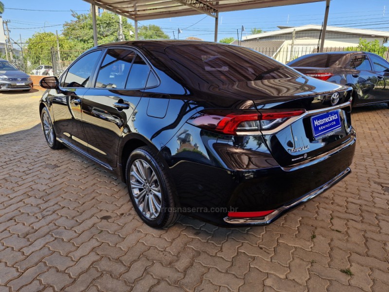 COROLLA 2.0 XEI 16V FLEX 4P AUTOMÁTICO - 2023 - LAJEADO