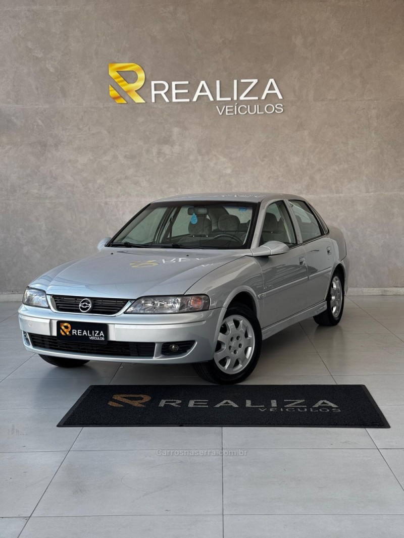 VECTRA 2.0 MPFI ELEGANCE 8V FLEX 4P MANUAL - 2005 - SANTA CRUZ DO SUL