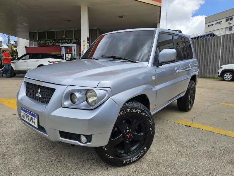 PAJERO TR4 2.0 4X4 16V 140CV FLEX 4P MANUAL - 2009 - CAXIAS DO SUL