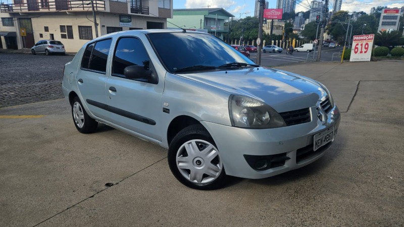 CLIO 1.0 EXPRESSION SEDAN 16V FLEX 4P MANUAL - 2008 - CAXIAS DO SUL