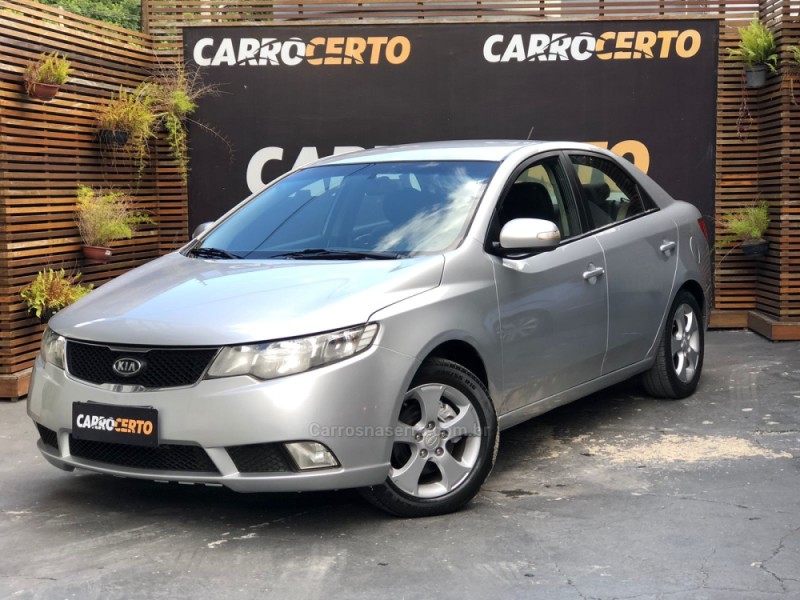 CERATO 1.6 EX2 SEDAN 16V GASOLINA 4P MANUAL