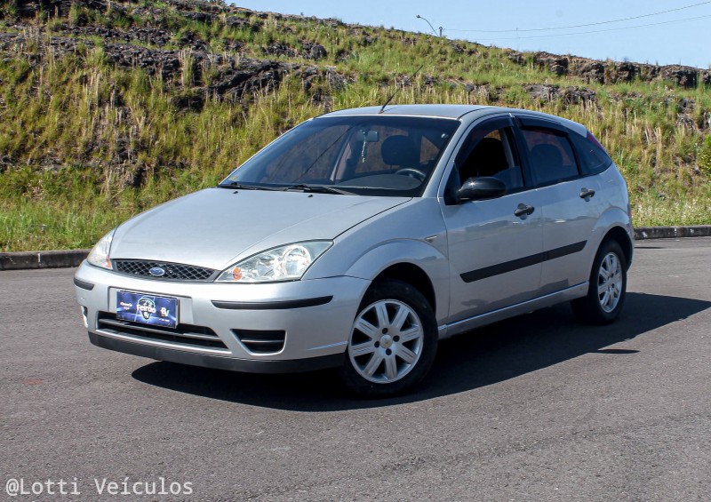 FOCUS 1.6 GLX 8V FLEX 4P MANUAL - 2009 - FARROUPILHA