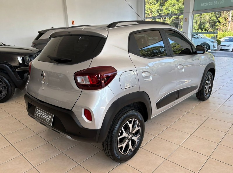 KWID 1.0 12V OUTSIDER FLEX 4P MANUAL - 2023 - NOVA PETRóPOLIS