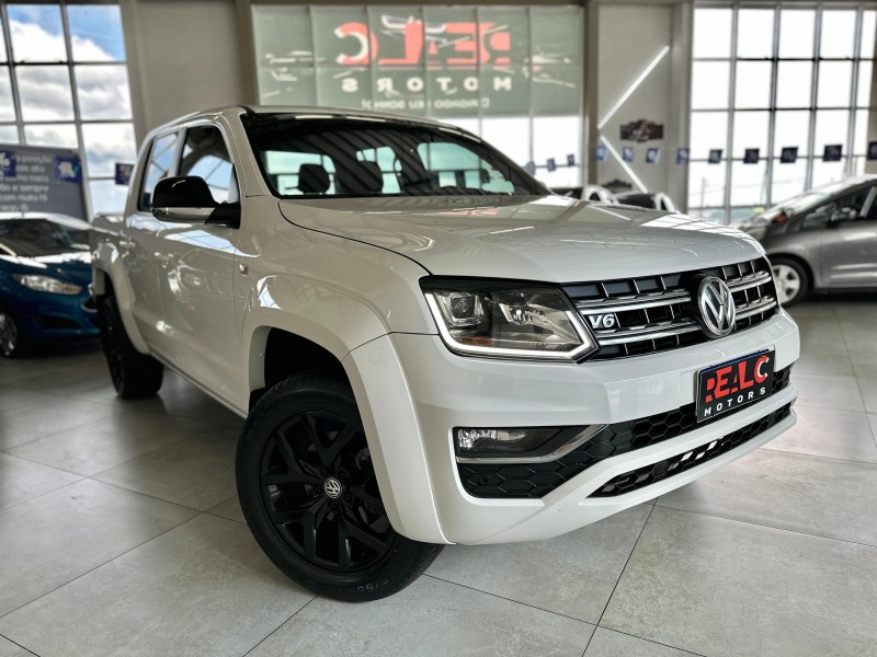 AMAROK 3.0 V6 TDI HIGHLINE CD DIESEL 4MOTION AUTOMÁTICO - 2021 - CAXIAS DO SUL