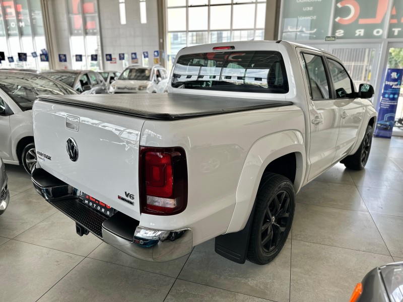 AMAROK 3.0 V6 TDI HIGHLINE CD DIESEL 4MOTION AUTOMÁTICO - 2021 - CAXIAS DO SUL