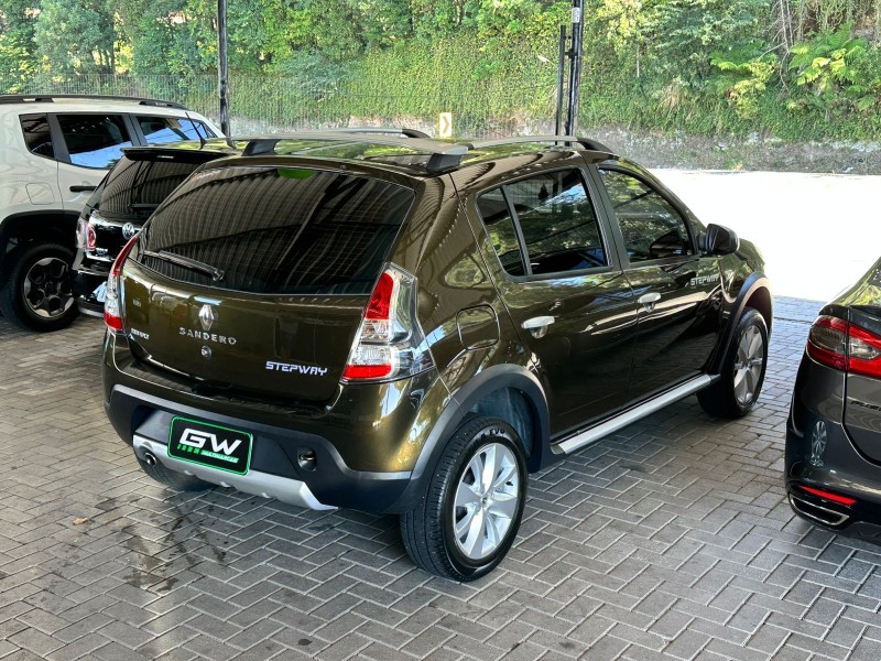 SANDERO 1.6 STEPWAY 8V FLEX 4P MANUAL - 2013 - CAXIAS DO SUL