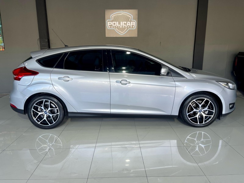 FOCUS 2.0 TITANIUM HATCH 16V FLEX 4P AUTOMÁTICO - 2016 - CAXIAS DO SUL