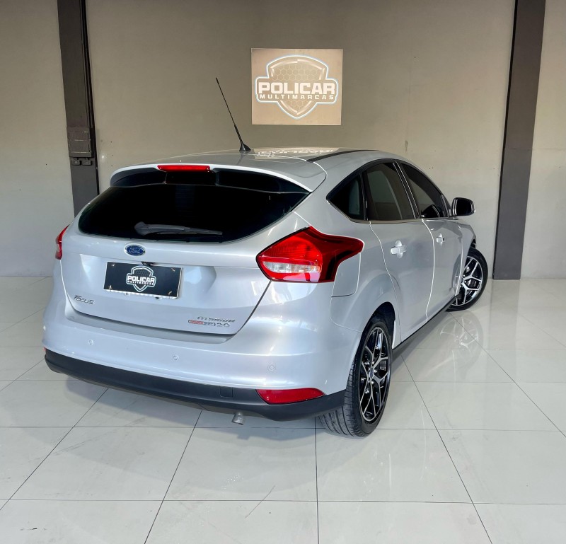 FOCUS 2.0 TITANIUM HATCH 16V FLEX 4P AUTOMÁTICO - 2016 - CAXIAS DO SUL