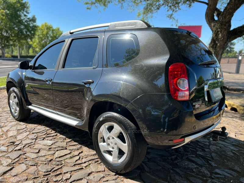 DUSTER 1.6 DYNAMIQUE 4X2 16V FLEX 4P MANUAL - 2015 - DOIS IRMãOS