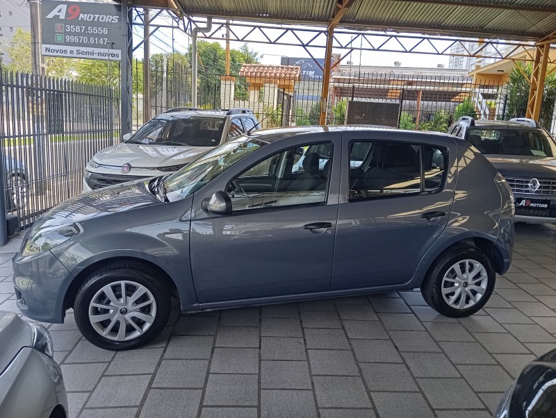 SANDERO 1.0 EXPRESSION 16V FLEX 4P MANUAL - 2014 - NOVO HAMBURGO