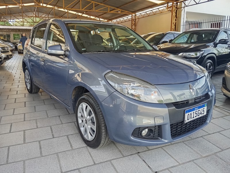 SANDERO 1.0 EXPRESSION 16V FLEX 4P MANUAL - 2014 - NOVO HAMBURGO