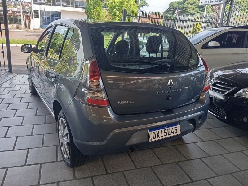 SANDERO 1.0 EXPRESSION 16V FLEX 4P MANUAL - 2014 - NOVO HAMBURGO