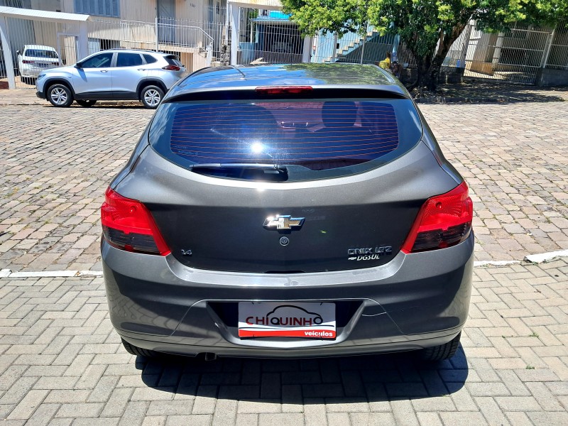 ONIX 1.4 MPFI LTZ 8V FLEX 4P MANUAL - 2015 - CAXIAS DO SUL