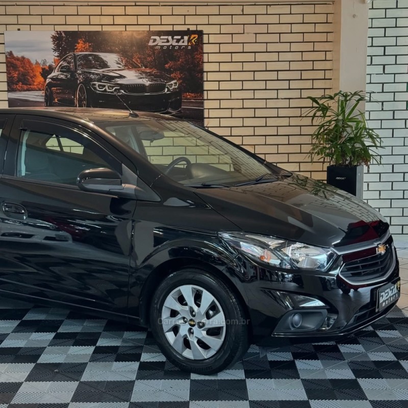 ONIX 1.4 MPFI LT 8V FLEX 4P MANUAL - 2018 - NOVO HAMBURGO