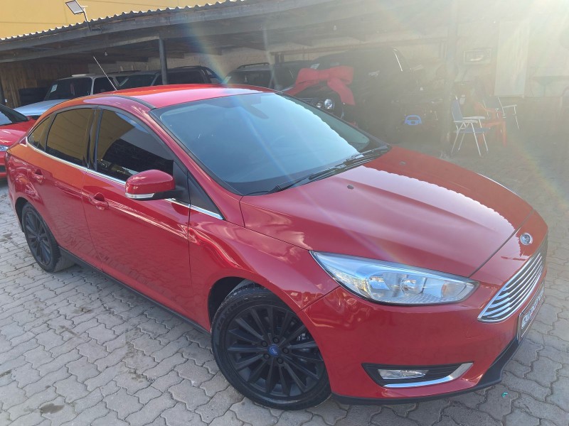 FOCUS 2.0 TITANIUM PLUS SEDAN 16V FLEX 4P AUTOMÁTICO