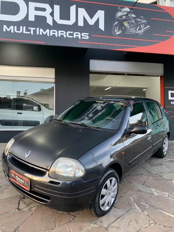 CLIO 1.0 RN SEDAN 16V GASOLINA 4P MANUAL - 2003 - CAXIAS DO SUL