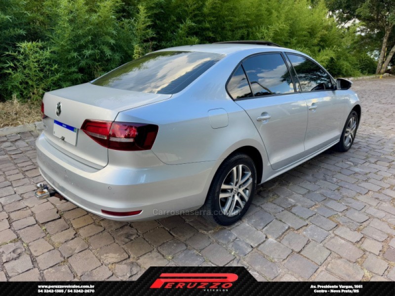 JETTA 2.0 COMFORTLINE FLEX 4P TIPTRONIC - 2016 - NOVA PRATA