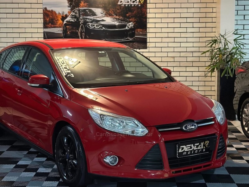 FOCUS 1.6 SE 16V FLEX 4P AUTOMÁTICO - 2014 - NOVO HAMBURGO