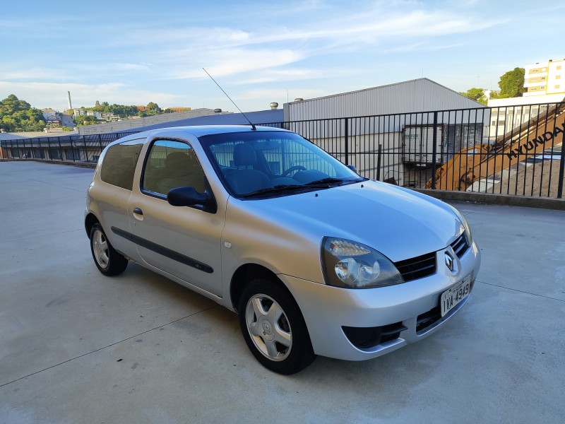 CLIO 1.0 AUTHENTIQUE 16V FLEX 2P MANUAL - 2011 - FARROUPILHA