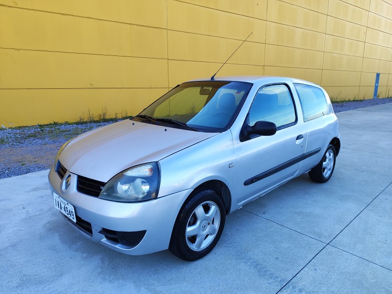 CLIO 1.0 AUTHENTIQUE 16V FLEX 2P MANUAL - 2011 - FARROUPILHA