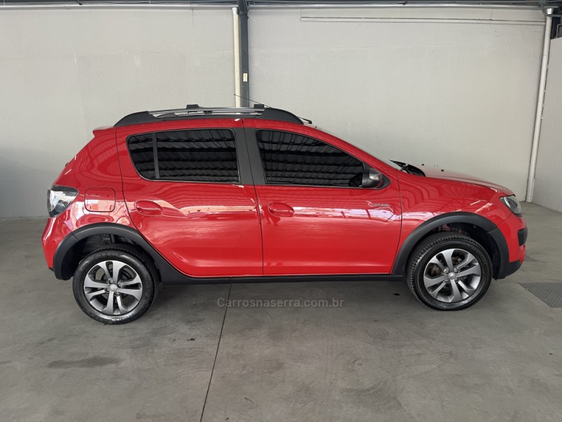 SANDERO 1.6 STEPWAY RIP CURL 8V FLEX 4P MANUAL - 2016 - CAXIAS DO SUL