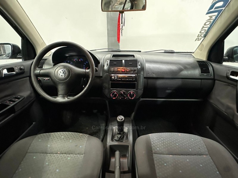 POLO 1.6 MI 8V FLEX 4P MANUAL - 2006 - NOVO HAMBURGO