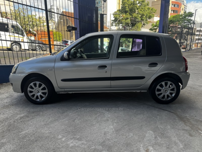 CLIO 1.0 CAMPUS 16V FLEX 4P MANUAL - 2011 - CAXIAS DO SUL