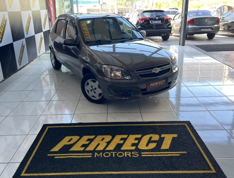 CELTA 1.0 MPFI LT 8V FLEX 4P MANUAL - 2014 - PORTãO