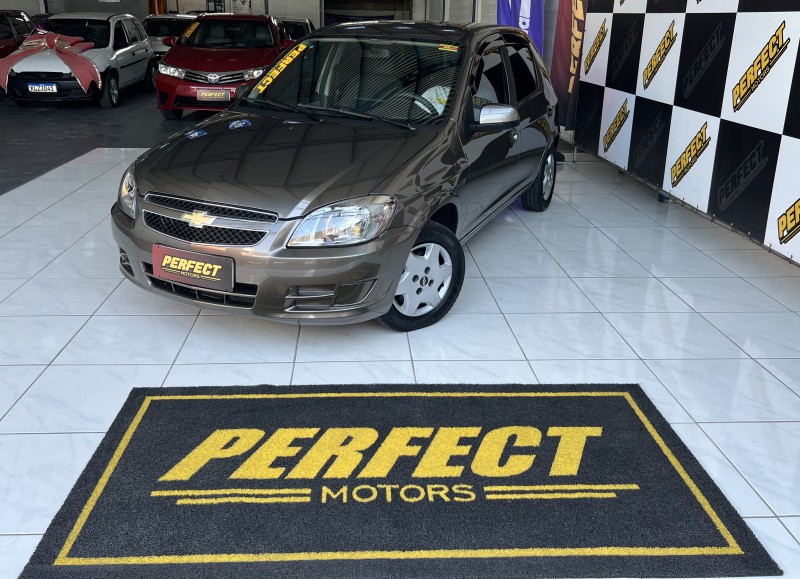 CELTA 1.0 MPFI LT 8V FLEX 4P MANUAL - 2014 - PORTãO