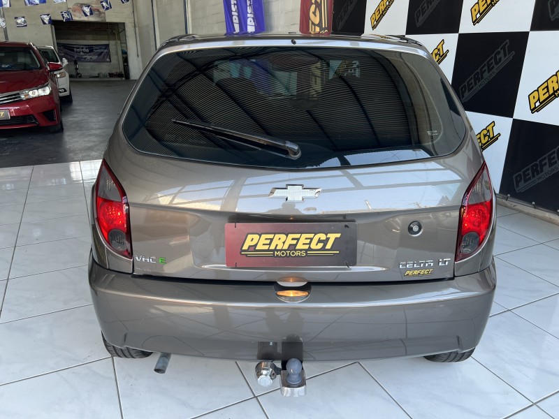 CELTA 1.0 MPFI LT 8V FLEX 4P MANUAL - 2014 - PORTãO