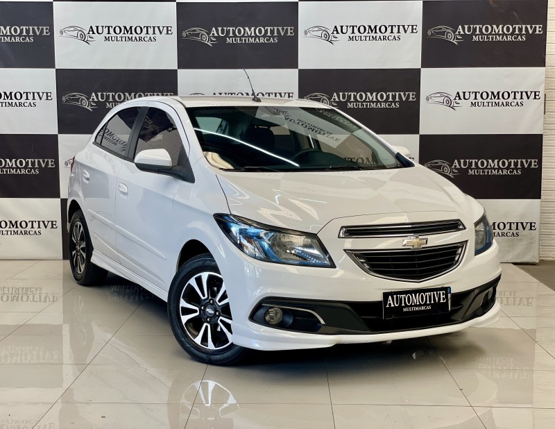 ONIX 1.4 MPFI LTZ 8V FLEX 4P MANUAL - 2014 - CAXIAS DO SUL