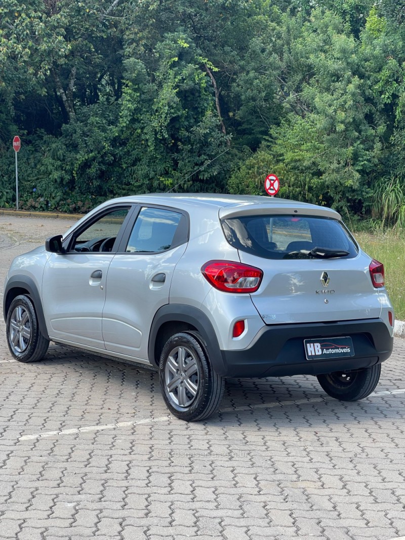 KWID 1.0 12V SCE FLEX ZEN MANUAL - 2023 - NOVA PETRóPOLIS